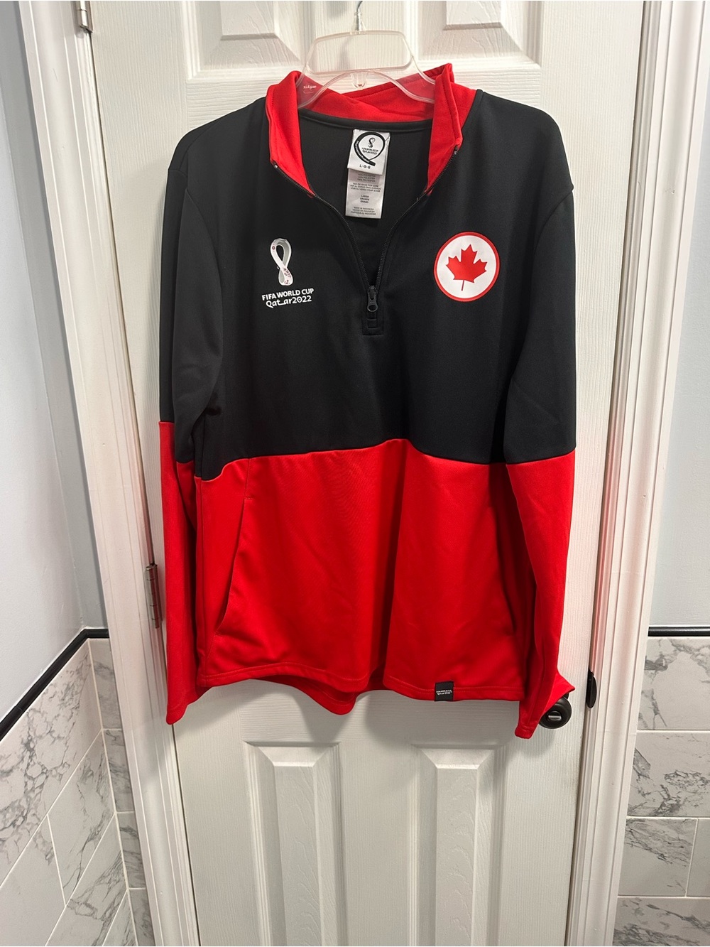 Canada FIFA World Cup 2022 Two-Tone Red & Black Quarter-Zip Pullover